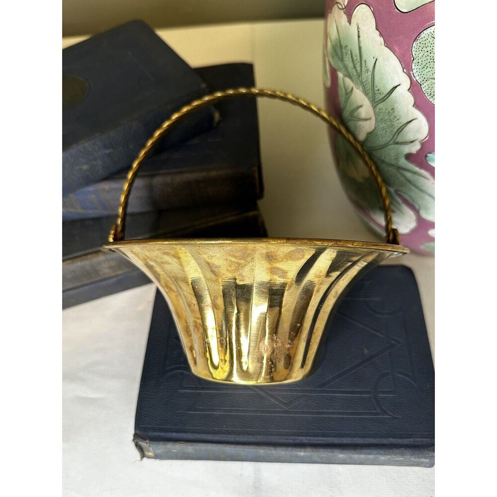 VTG Brass Basket Braided Handle French Country Cottage-core Decor Easter  MCM
